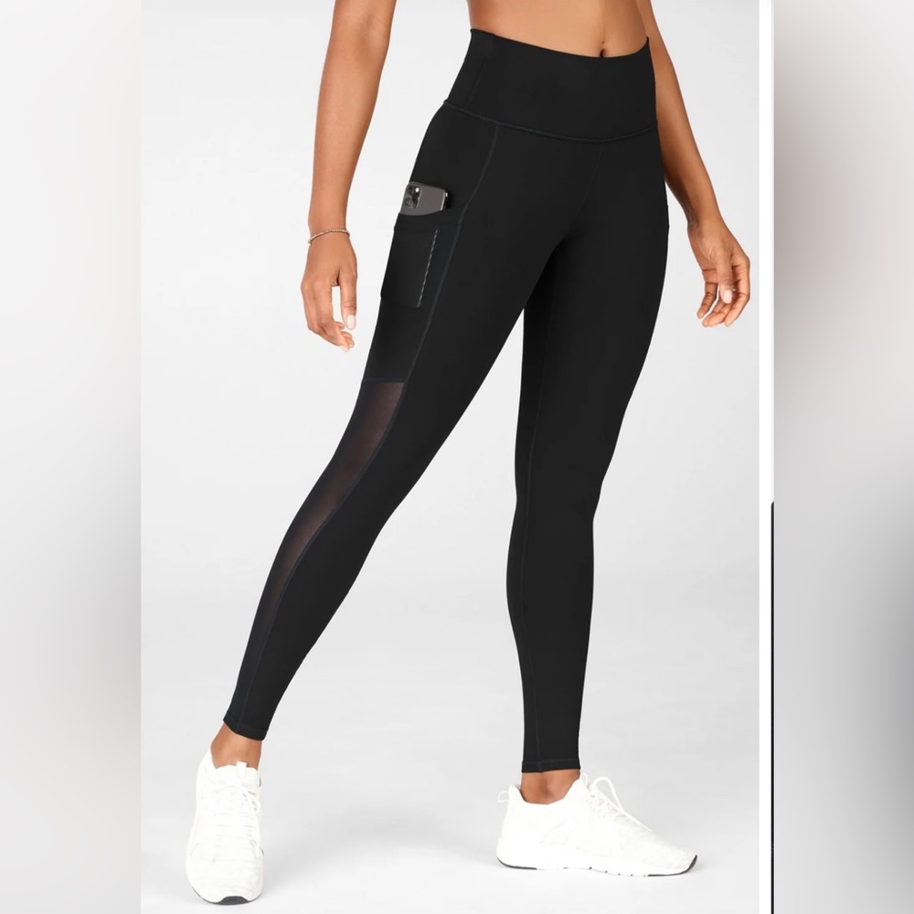 Fabletics On-The-Go Powerhold high waisted legging